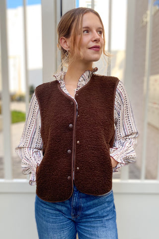 LILIA VEST CHOCOLATE