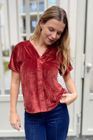 MILA COSY VELVET TOP TERRACOTTA