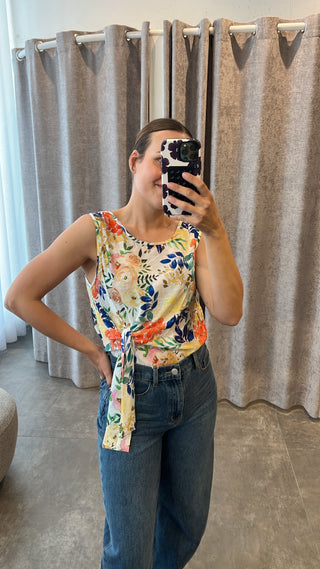 KNOT TOP