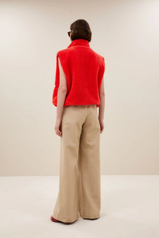 STEVE SLEEVELESS JACKET POPPY RED