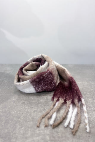 FILA SCARF WINETASTING