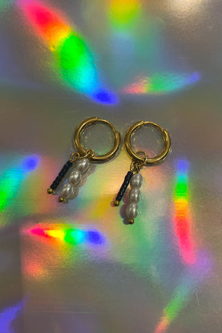 ODE EARRING (1STUK)