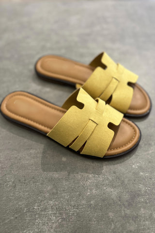 OLIVEA SANDALS YELLOW