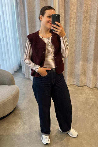 MAEVE VEST PLUM